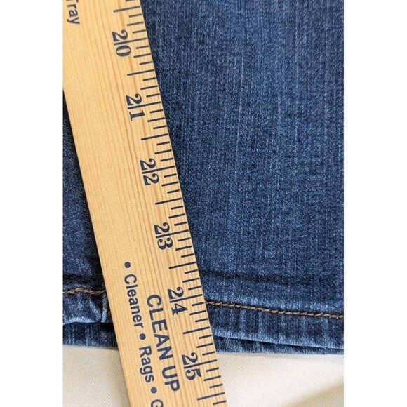 Avenue Women’s Plus Size 28 Boyfriend Capri Jeans Distressed Patch Cropped Denim - Picture 6 of 10